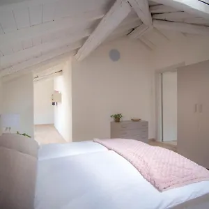  Casa vacanze Comonfive Italia